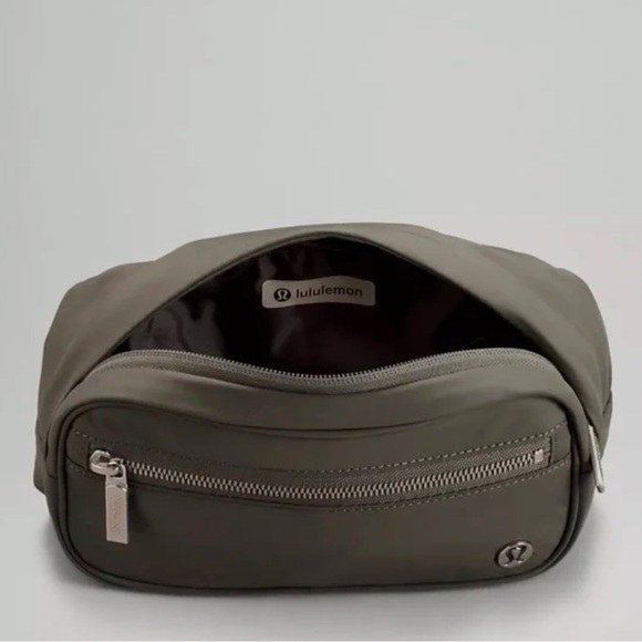 Lululemon Wunderlust Belt Bag Crossbody Bag - Picture 6 of 7